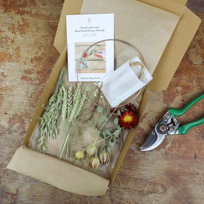 Mini Winter DIY Wreath Kit