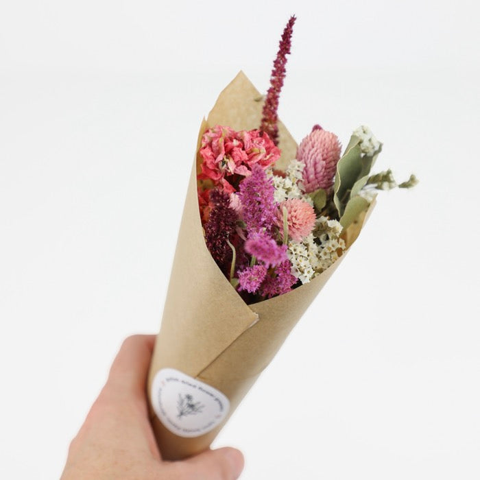Mini Dried Bramble Bouquet (pack of 10)